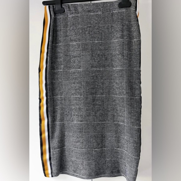 ZARA | pencil skirt in houndstooth with a black/white/gold side stripe size L - Picture 3 of 11